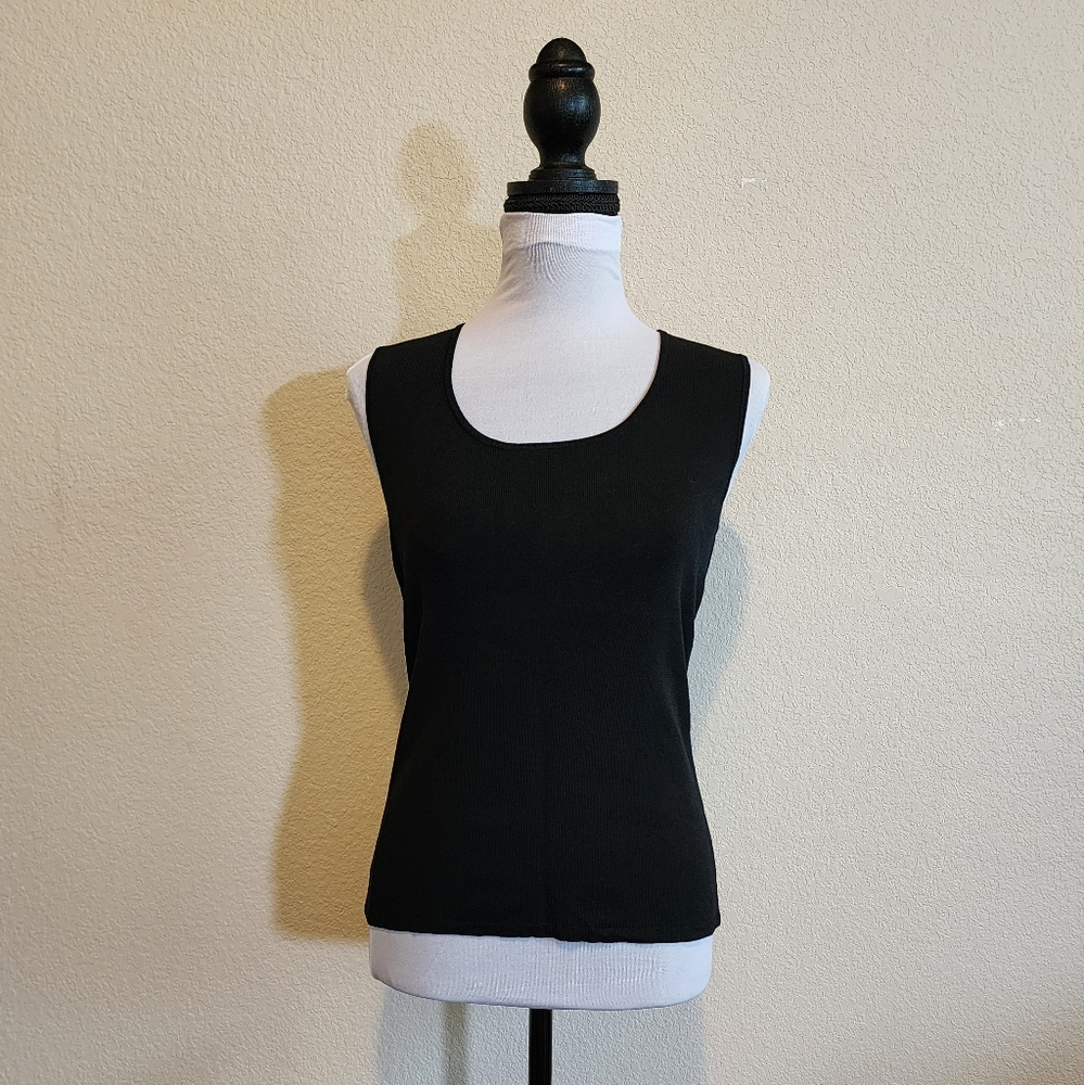 Black Sleeveless Top